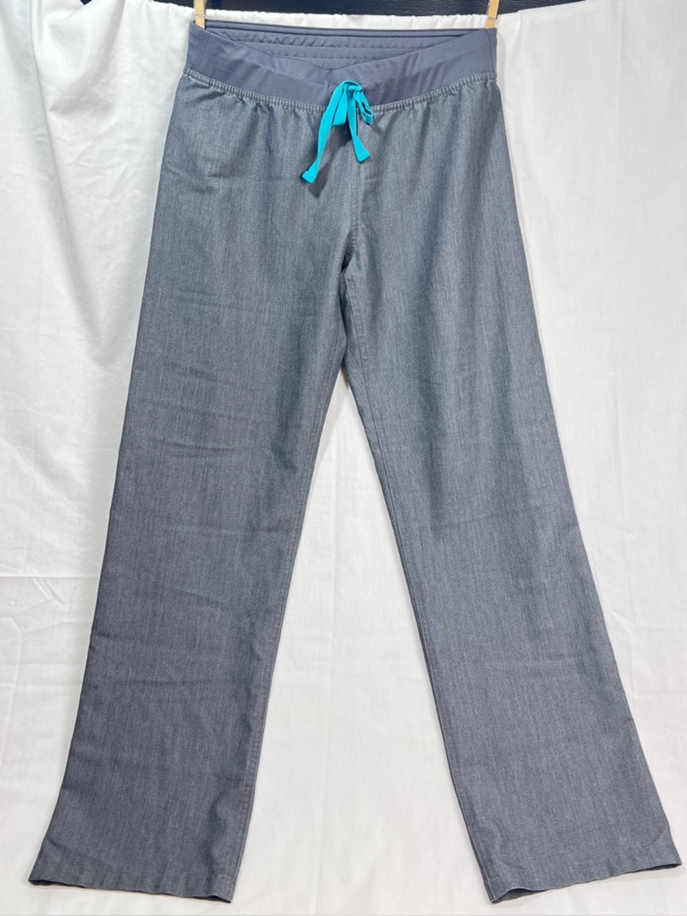 FIGS Livingston Basic women’s Scrub Pants
